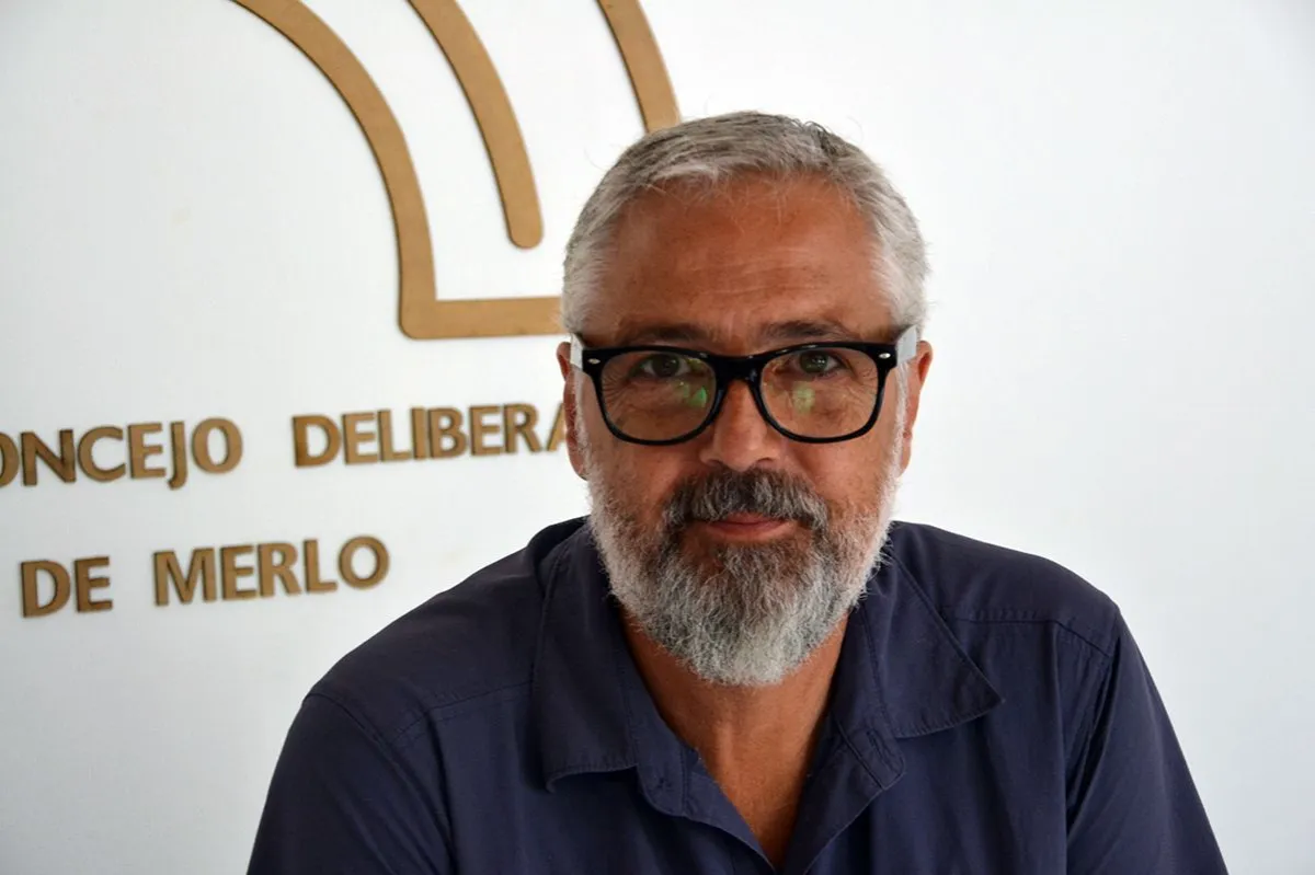 Almena, uno de los diputados que salvó a Adorni